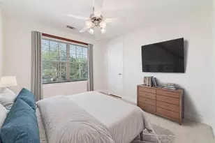 826 E 40th St, Houston, TX 77022 - Photo 16