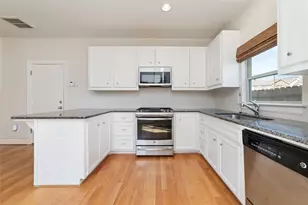 826 E 40th St, Houston, TX 77022 - Photo 10