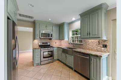 27 W Stony Bridge Court, The Woodlands, TX 77381 - Photo 8