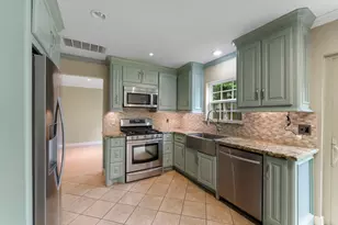 27 W Stony Bridge Ct, The Woodlands, TX 77381 - Photo 8