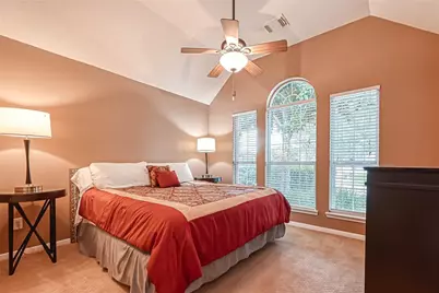 5213 Cottonwood Creek Lane, League City, TX 77573 - Photo 10