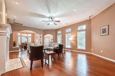 5213 Cottonwood Creek Lane, League City, TX 77573 - Photo 6
