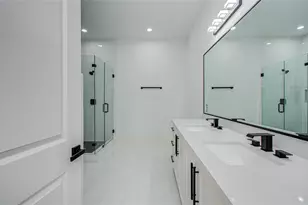 119 E 38th St, Houston, TX 77018 - Photo 20
