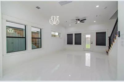 119 E 38th Street, Houston, TX 77018 - Photo 14