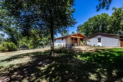 2120 Avenue R, Huntsville, TX 77340 - Photo 32
