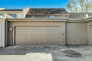 1888 Saxony Ln, Houston, TX 77058 - Photo 34