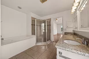 10023 Cabin Creek Dr, Houston, TX 77064 - Photo 18