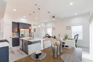 890 Lucky St, Houston, TX 77088 - Photo 16