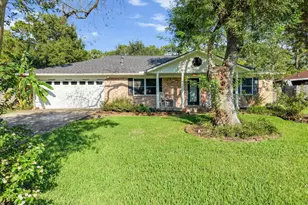 5207 Harbor Light Dr, Dickinson, TX 77539 - Photo 2