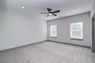 837 S Victory Dr, Houston, TX 77088 - Photo 24