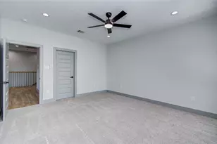 837 S Victory Dr, Houston, TX 77088 - Photo 26