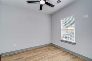837 S Victory Dr, Houston, TX 77088 - Photo 18