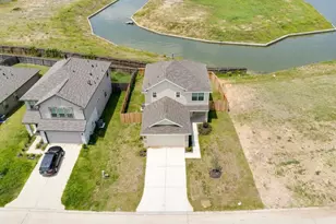 11020 N Lake Mist Ln, Willis, TX 77318 - Photo 2