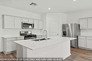 247 Golden Eagle Blvd, New Waverly, TX 77358 - Photo 2