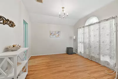 15626 Briargate Court, Houston, TX 77489 - Photo 4