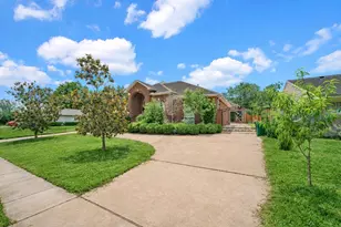 4317 Willowbend Blvd, Houston, TX 77035 - Photo 2