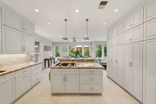 1226 Heathwood Dr, Houston, TX 77077 - Photo 10