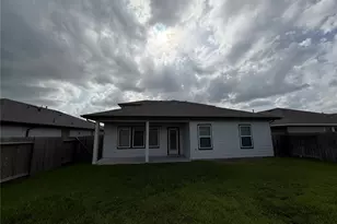 8031 Milam Ln, Rosharon, TX 77583 - Photo 2