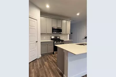 8031 Milam Lane, Rosharon, TX 77583 - Photo 6