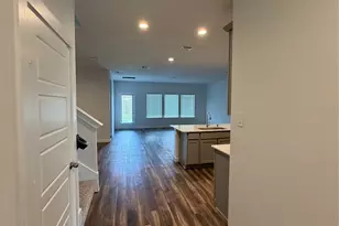 8031 Milam Ln, Rosharon, TX 77583 - Photo 4