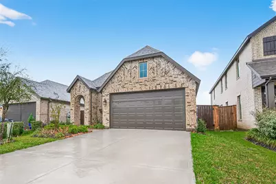 213 Trapper Creek Drive, Conroe, TX 77304 - Photo 2