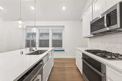 213 Trapper Creek Drive, Conroe, TX 77304 - Photo 18