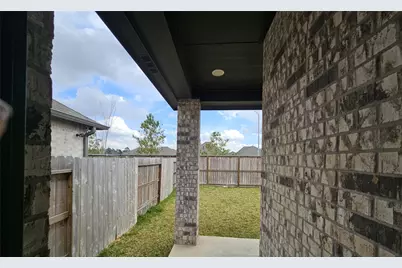 213 Trapper Creek Drive, Conroe, TX 77304 - Photo 32