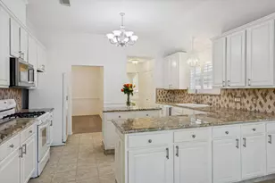 719 Country Meadows Dr, Pearland, TX 77584 - Photo 6