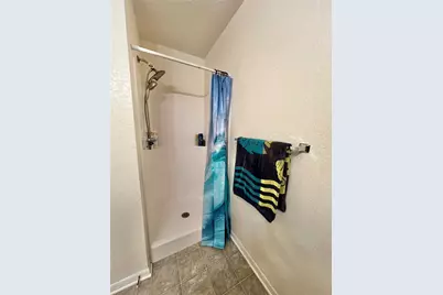 708 E 6th Street, Sweeny, TX 77480 - Photo 16