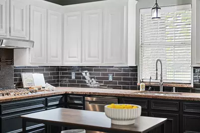 1535 Mulberry Street, Tomball, TX 77375 - Photo 14