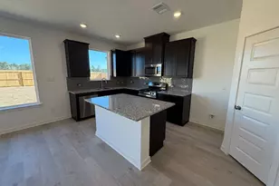 140 Overhill Dr, Huntsville, TX 77320 - Photo 10