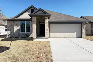 140 Overhill Dr, Huntsville, TX 77320 - Photo 1