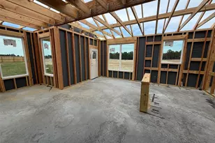 140 Overhill Dr, Huntsville, TX 77320 - Photo 2