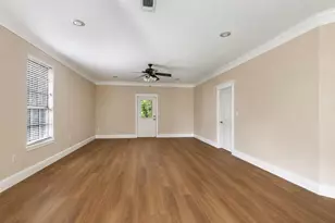 108 Harbour Town Cir, Conroe, TX 77356 - Photo 6