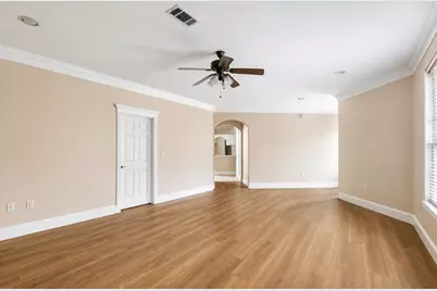108 Harbour Town Circle, Conroe, TX 77356 - Photo 4