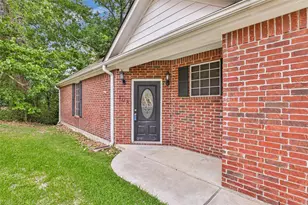 108 Harbour Town Cir, Conroe, TX 77356 - Photo 2