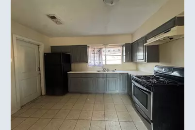 8719 Tilgham Street, Houston, TX 77029 - Photo 4