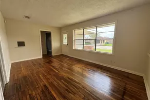 8719 Tilgham St, Houston, TX 77029 - Photo 2