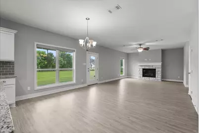 5000 Boreas Dr, Alvin, TX 77511 - Photo 6