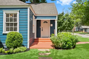 1102 Winston St, Houston, TX 77009 - Photo 2