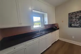 2406 Huldy St, Houston, TX 77019 - Photo 10