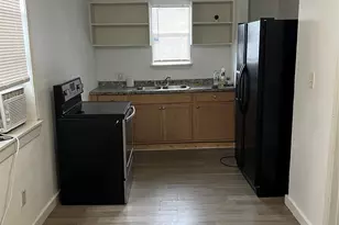 7909 Brutus St, Houston, TX 77012 - Photo 2