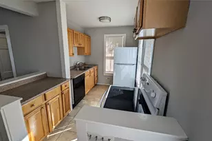 2409 Ridgewood St, Houston, TX 77006 - Photo 2