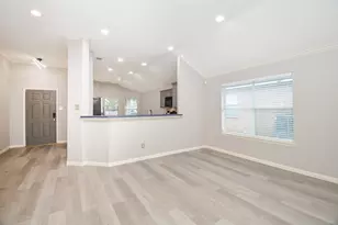 8502 Manassas Ln, Houston, TX 77083 - Photo 12
