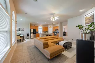 13815 Normandy Ct, Sugar Land, TX 77498 - Photo 10