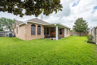 13815 Normandy Court, Sugar Land, TX 77498 - Photo 24
