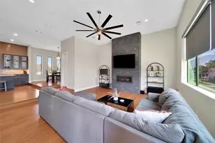 1407 Hickory St, Houston, TX 77007 - Photo 4