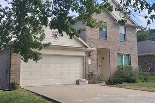 610 Lake View Dr, Montgomery, TX 77356 - Photo 2