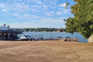 610 Lake View Dr, Montgomery, TX 77356 - Photo 44