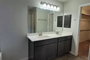 610 Lake View Dr, Montgomery, TX 77356 - Photo 18